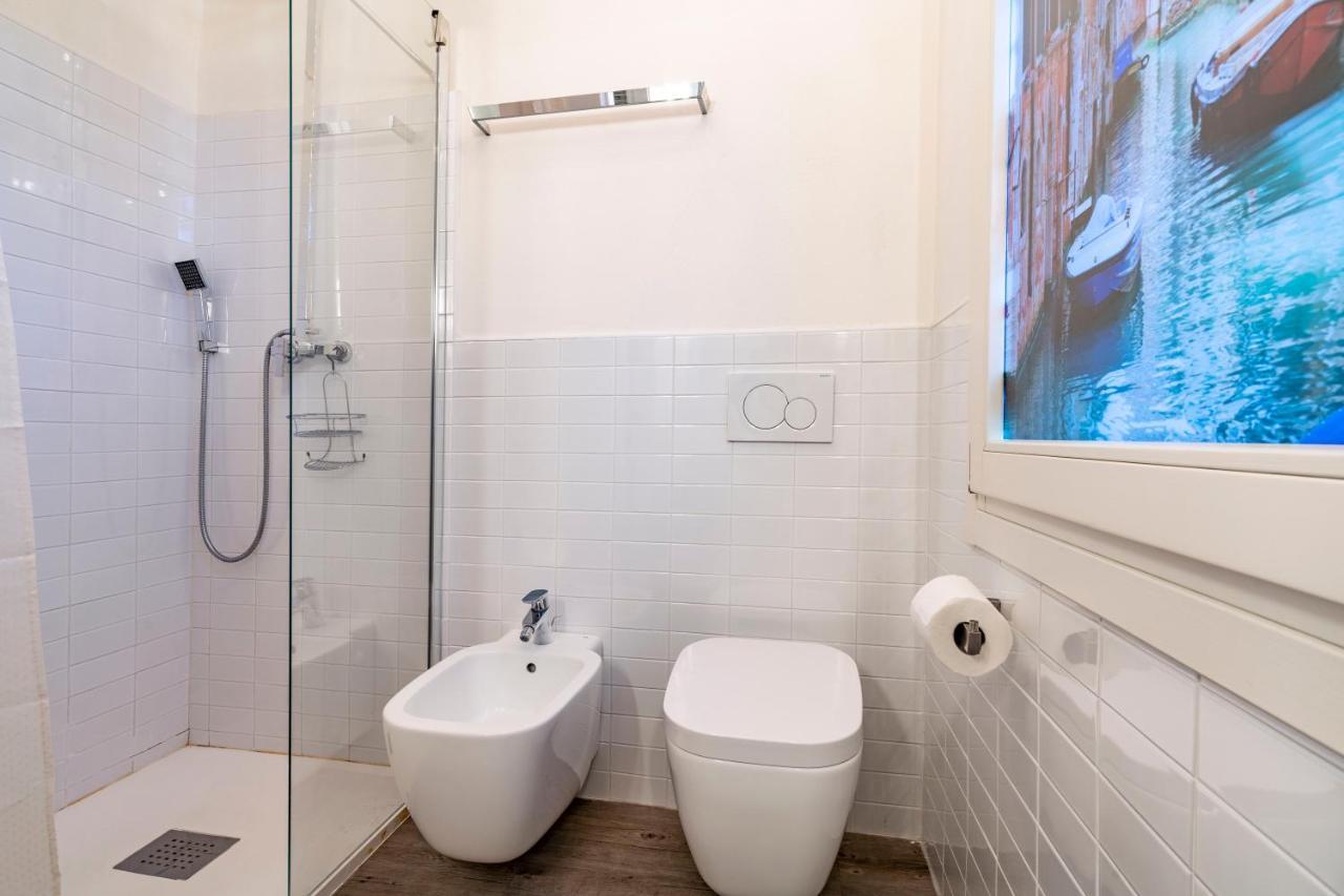 Snug Apartment With Private Courtyard M0270422677 Βενετία Εξωτερικό φωτογραφία