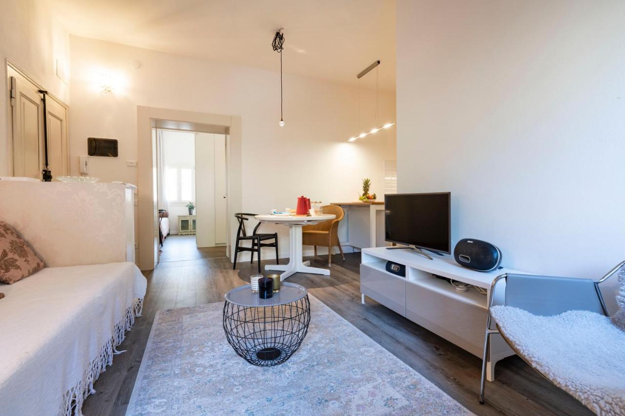 Snug Apartment With Private Courtyard M0270422677 Βενετία Εξωτερικό φωτογραφία